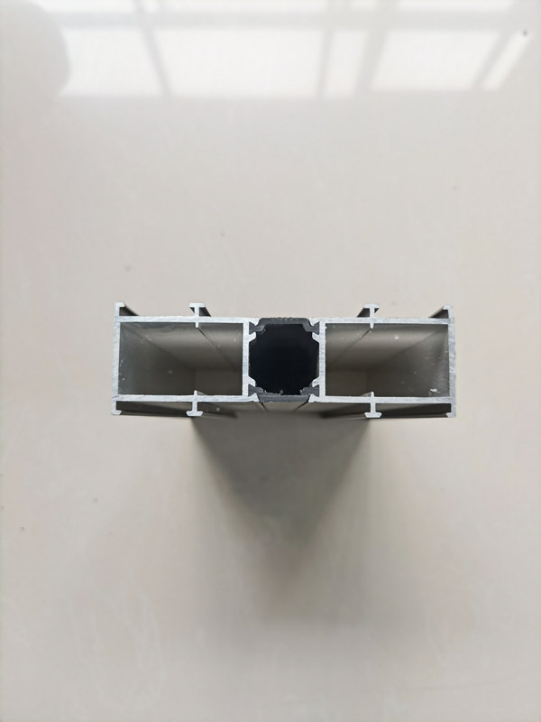 主材壁厚1.4mm，120系列窗纱一体